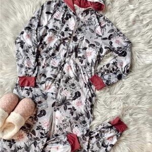 Floral Hooded Pajama Set with Rosé Accents